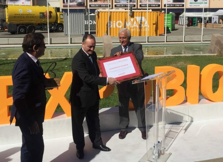 REBI SLU: La Red de Calor con Biomasa de la UVA, galardonada con el premio ‘Fomenta la Bioenergía’ de Avebiom