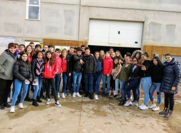 REBI SLU: Treinta alumnos de 3º de la ESO del Trilema visitan la central de la Red de Calor de Soria